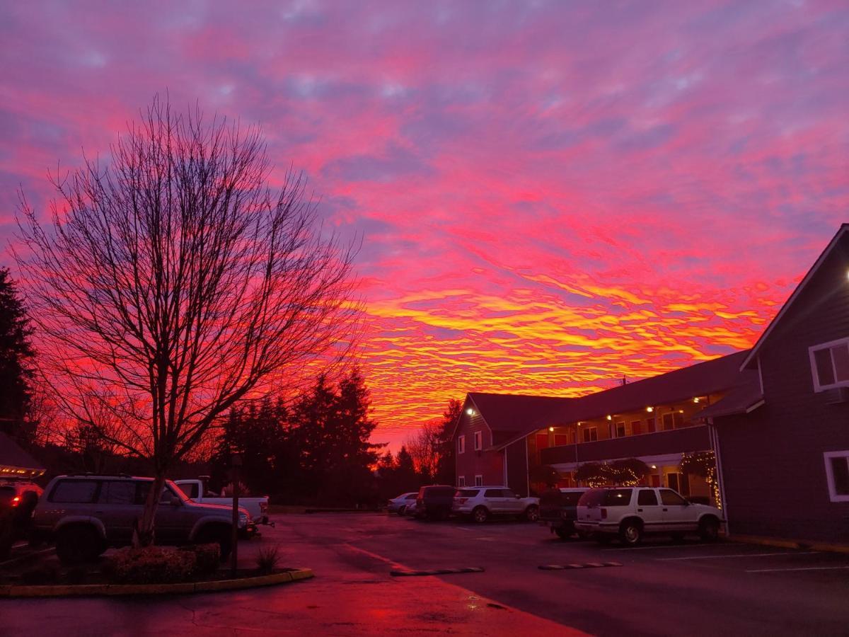 Snohomish Inn エクステリア 写真