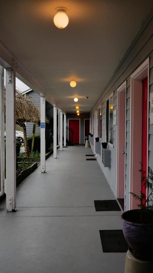 Snohomish Inn エクステリア 写真